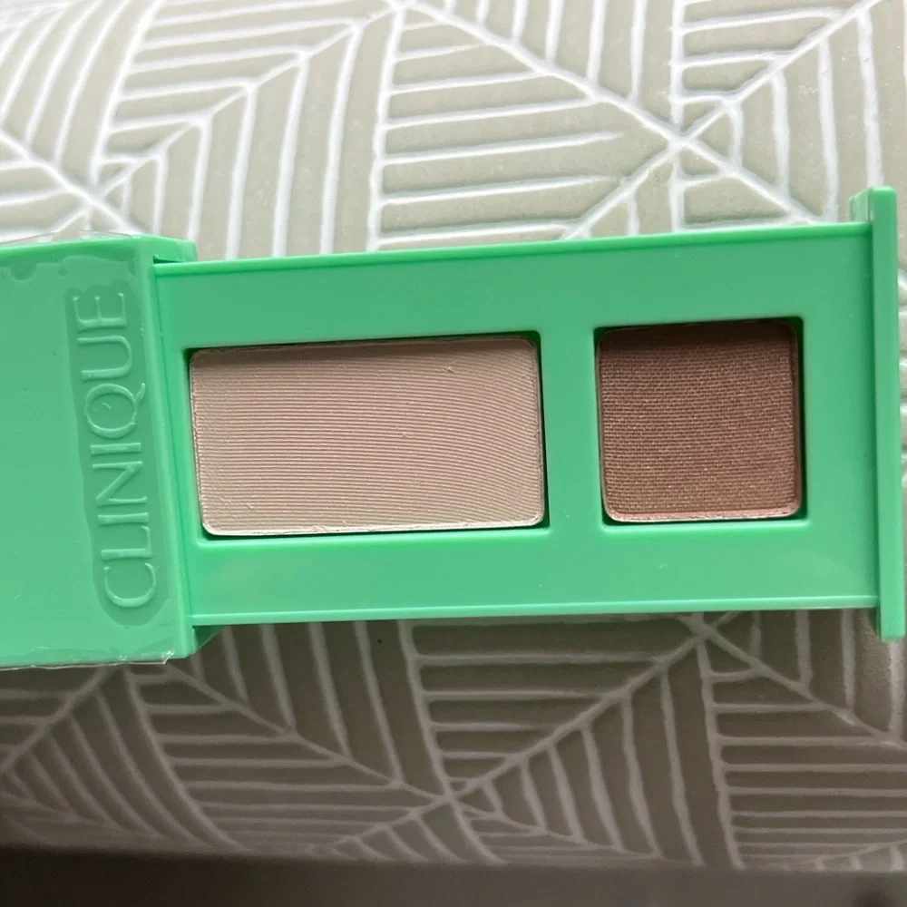 Clinique Duo Ivory Bisque-Bronze Satin Eyeshadow Palette ~New~